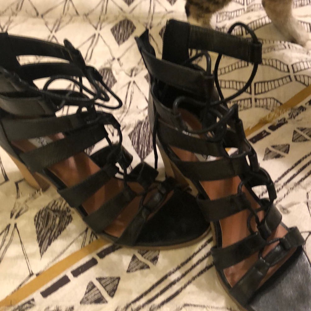 Steve madden lace up sandals